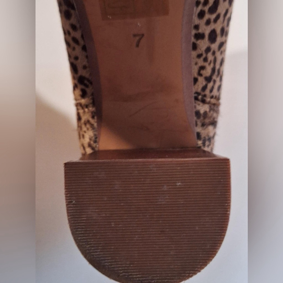 Madewell Laura Leopard Print Heeled Chelsea Boot in Spotted Calf Hair Size 7. - Picture 9 of 10